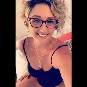 Meet your Posher, Becky